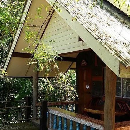 Subtawee Resort Surat Thani Exteriör bild