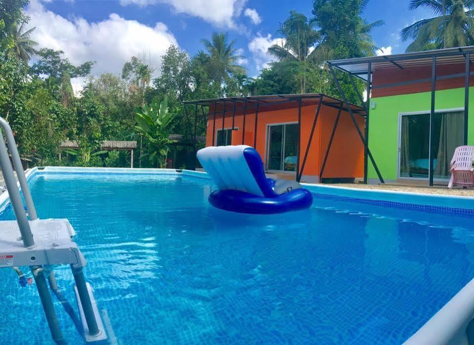 Subtawee Resort Surat Thani Exteriör bild
